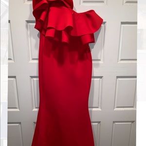 One shoulder dress!
